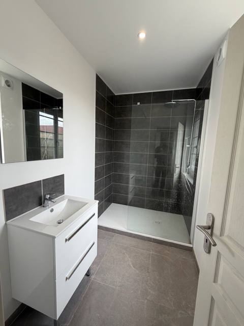 Rénovation complète - Salle de bain - Ailly le haut clocher - février 2026